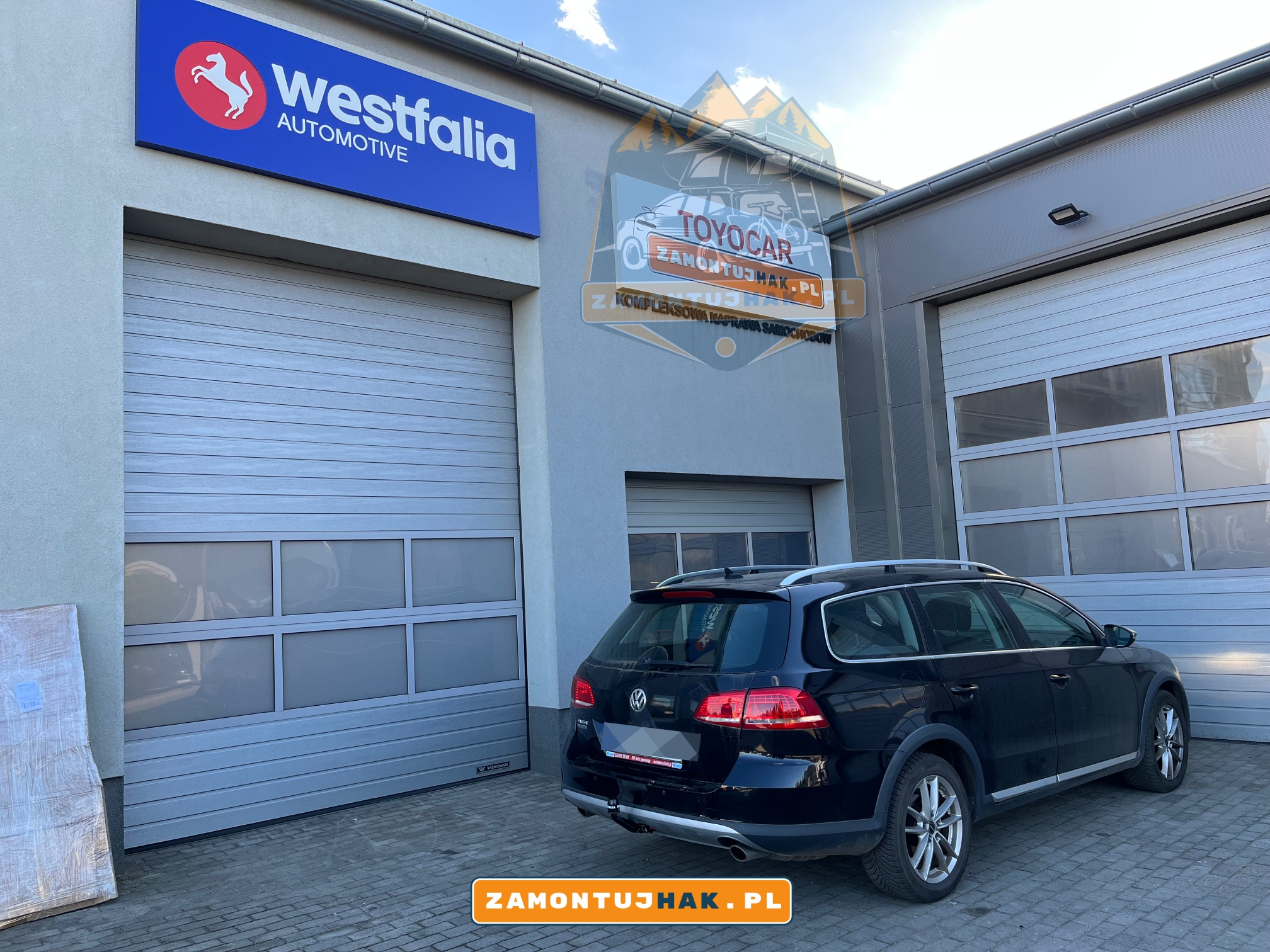 Zdjęcie VW Passata z montowanym, wypinanym pionowo hakiem holowniczym Westfalia